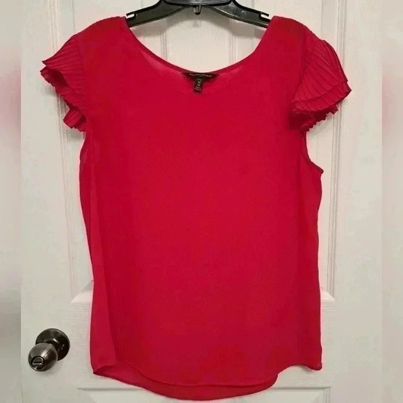 ❤️ Banana Republic Factory Red Short Sleeved Petite Blouse  Women's Size Medium - Picture 1 of 11